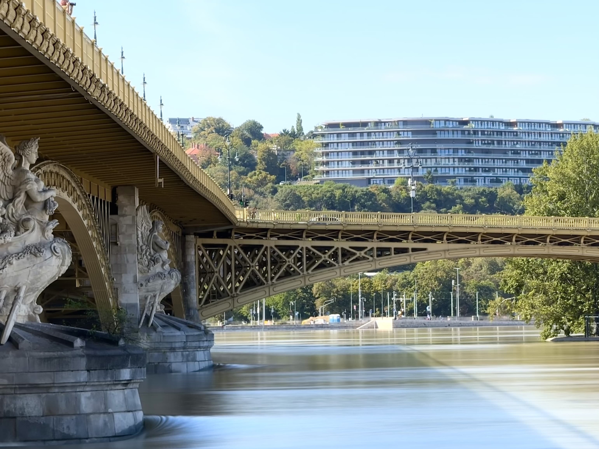 Tetőzött a Duna Budapesten