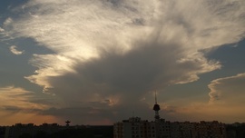 Alkonyi felhőkép