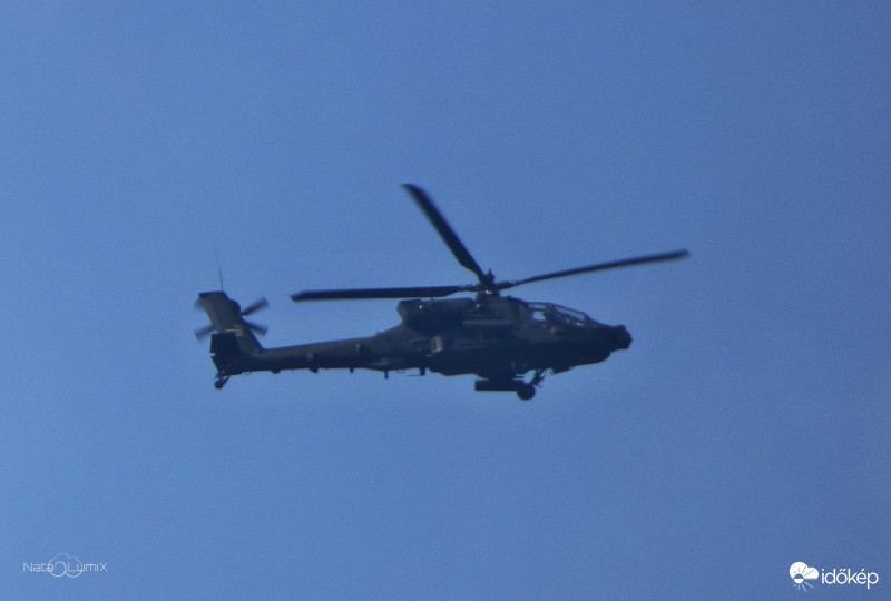 AH-64 Apache helikopter