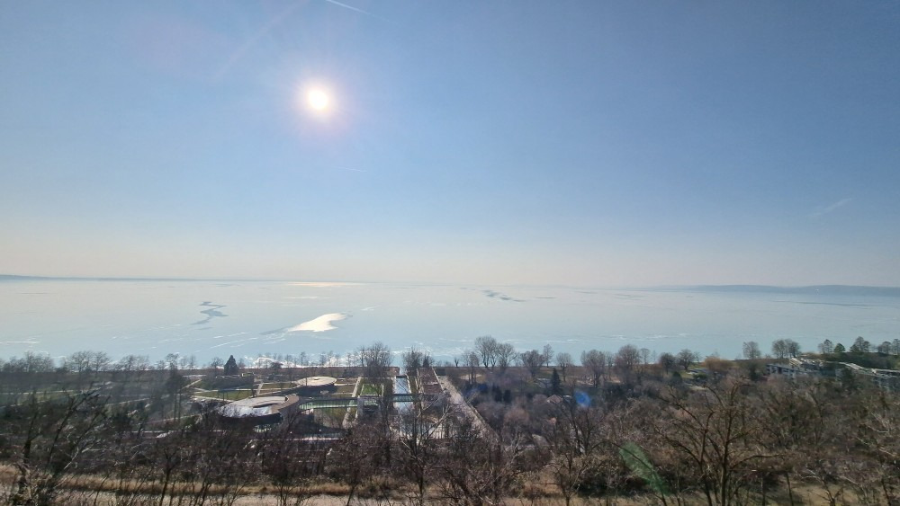 Balatonakarattya