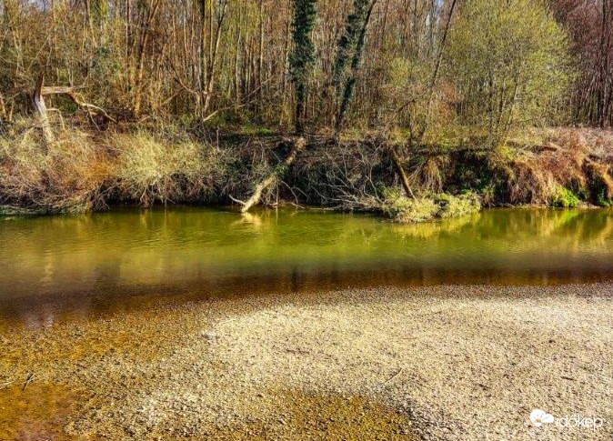 A Rábába kell az eső 