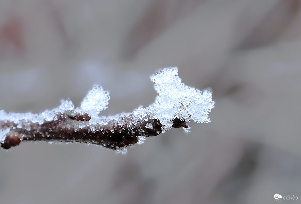 December végén. 