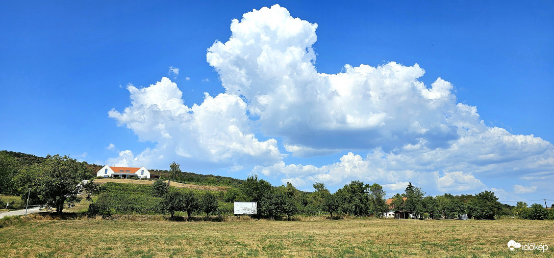 Rendesi hegyoldal