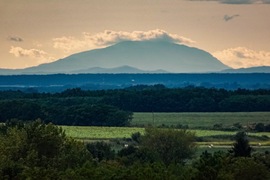 A Schneeberg látványa 135 km-ről 