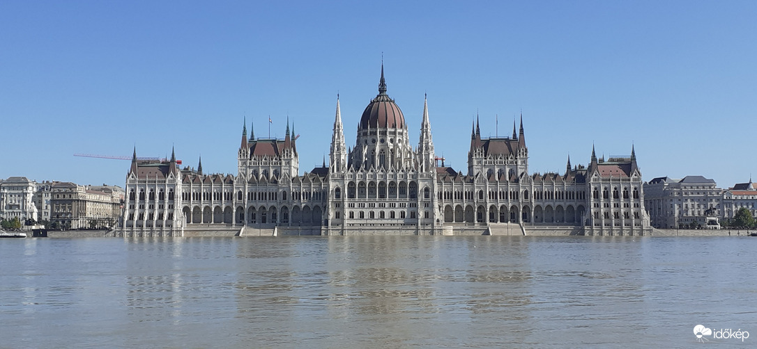 Parlament az árvíz idején