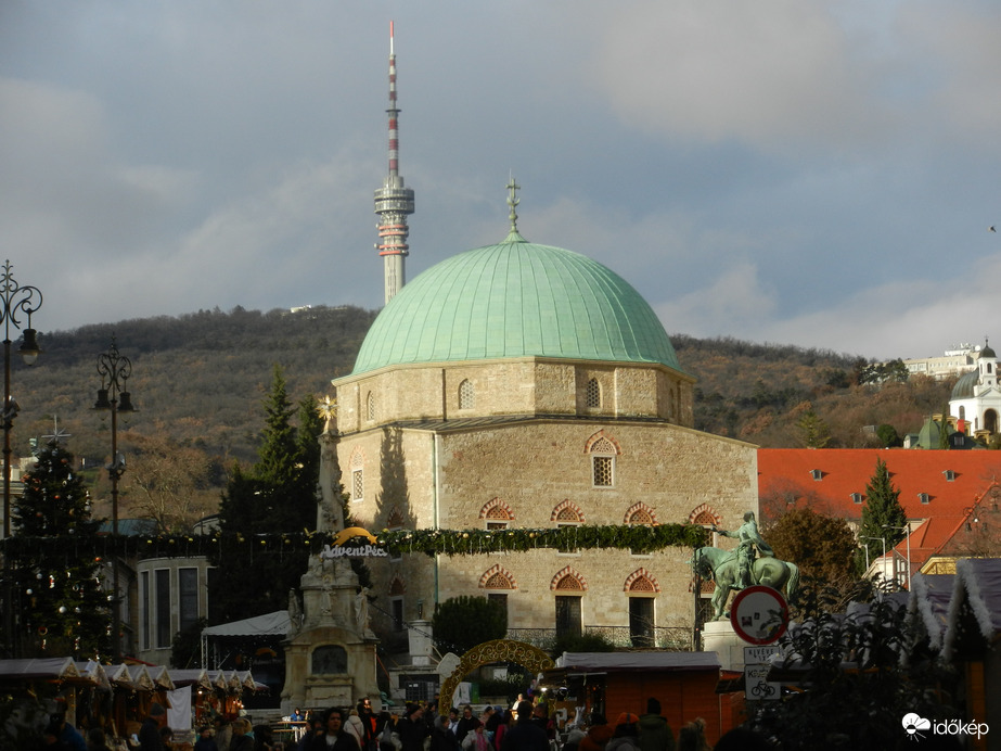 Pécs ma délután kellemes tavaszias idő 