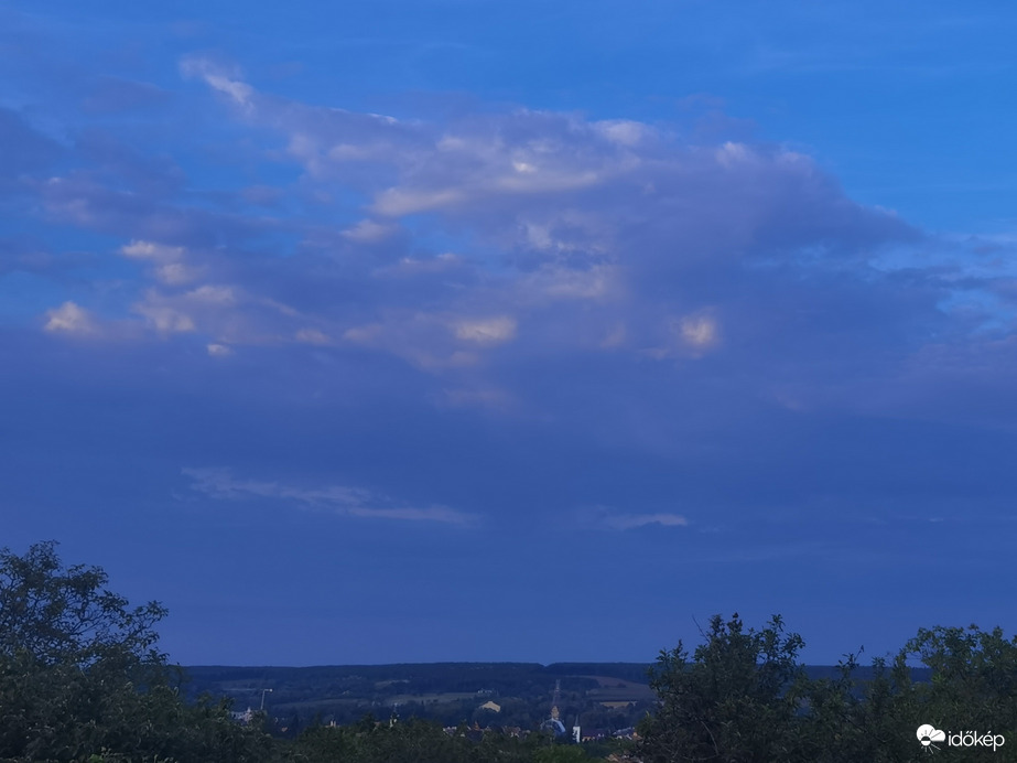 Alkonyi felhő Kőszegen 