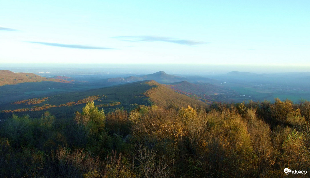 A Pilis-tető panorámája