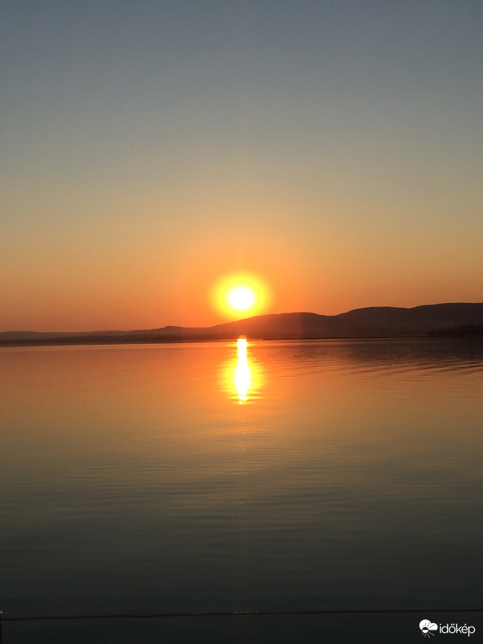 A Balaton közepén 