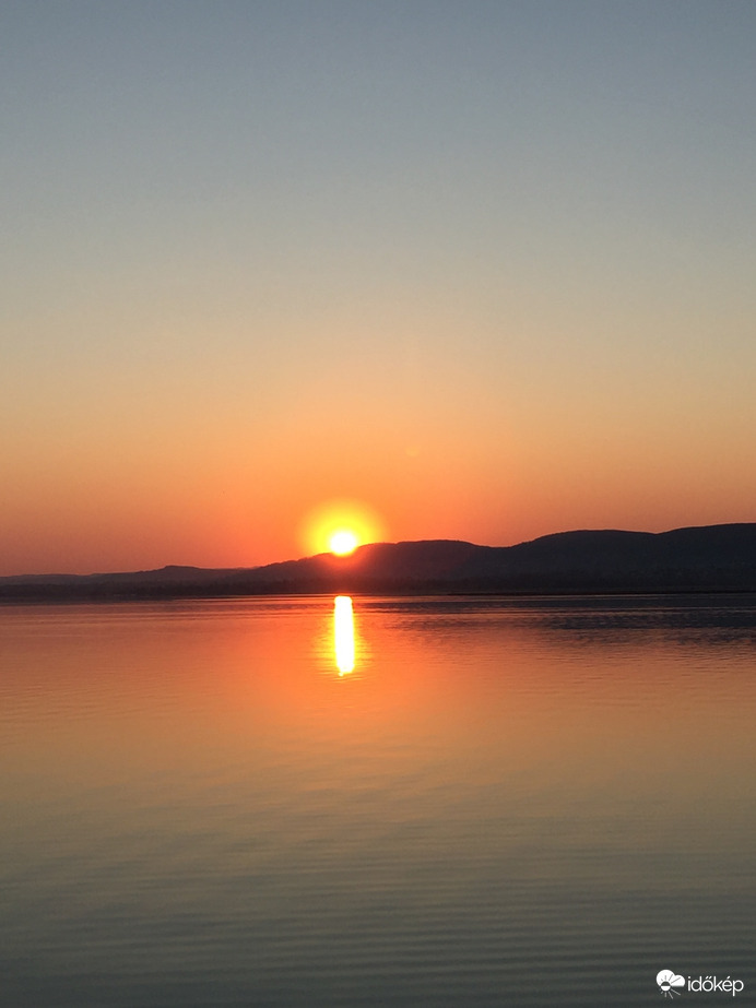 A Balaton közepén 