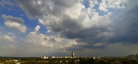 Szeged 33°C fülledt meleg, elkerülő felhőzettel :(