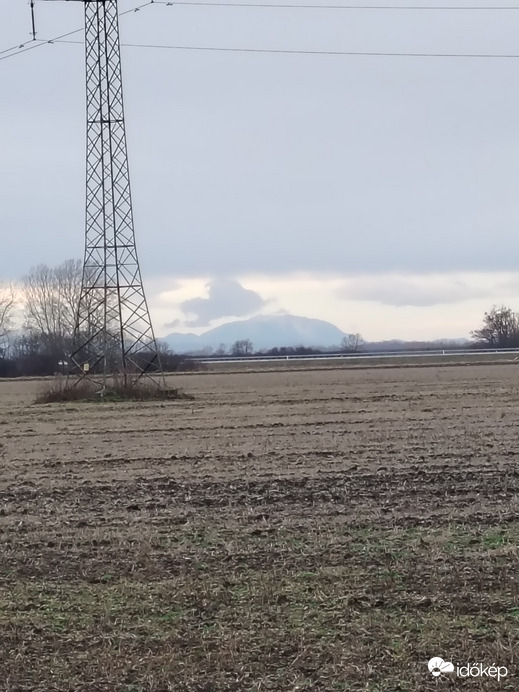 Schneeberg a távolból 