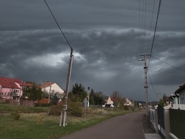 Vihar előtti csend 