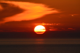 Márciusi naplemente a Földközi-tengeren