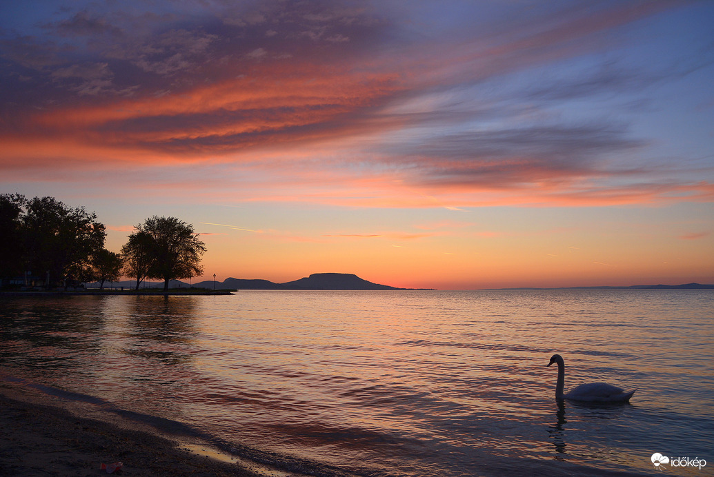 Áprilisi napkelte Balatongyörökön 04.28.