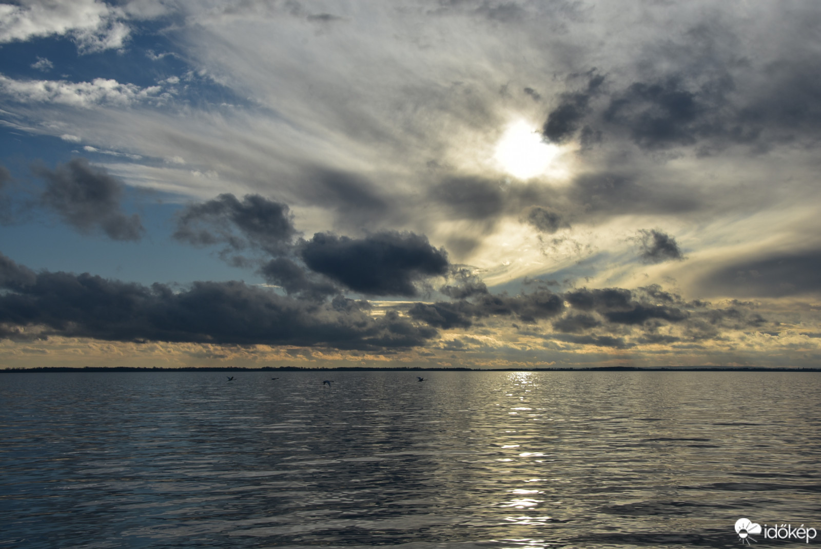 Délutáni napsütés a Balatonon 01.06.