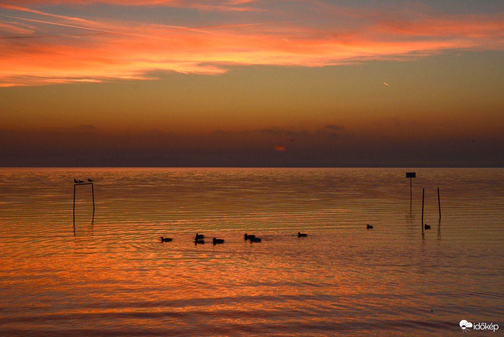 Festői színekben kelt a Nap Balatongyörökön 09.30.