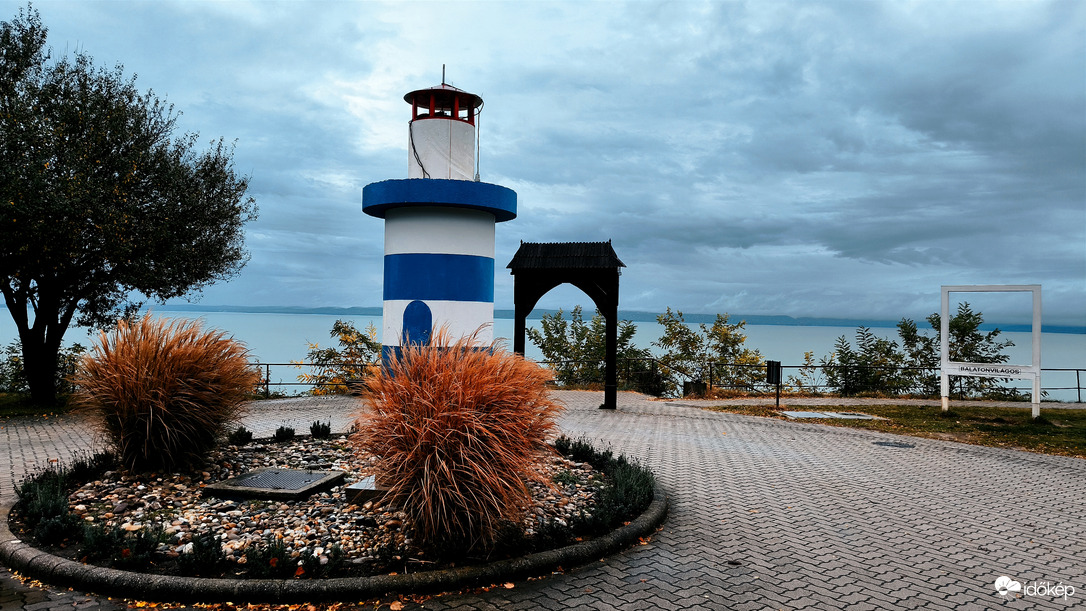 Balatonvilágos ébredezőben