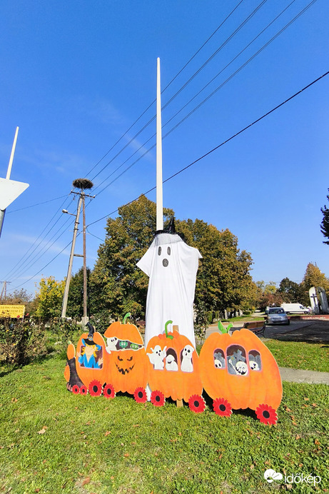 Halloween- be öltözött Balatonfőkajár