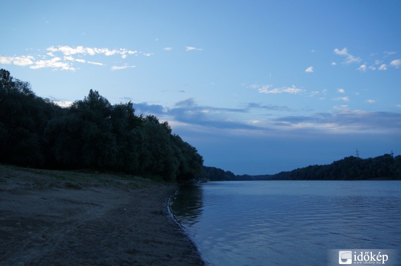 Tisza kora reggel