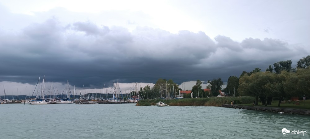 Balatonakarattya