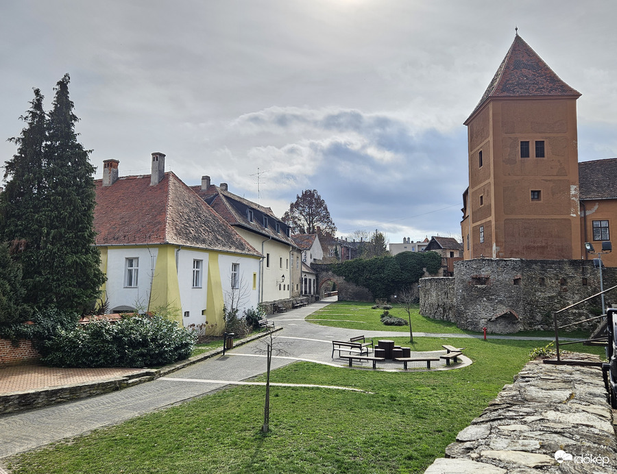 Változó égkép Kőszeg felett