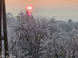 Győz a nap a köd felett