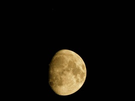 Hold Antares együttállás