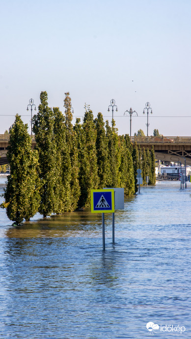 Budapesti Tetőzés 8/10