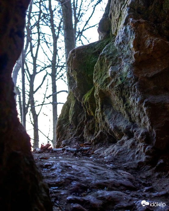 Átjáró-barlang (Passageway Cave)