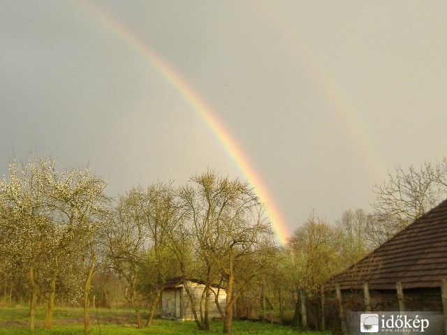 Dupla szivárvány 2010.04.09.Fülesd