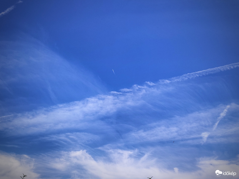 Kelvin-Helmholtz hullámos kondenzcsík