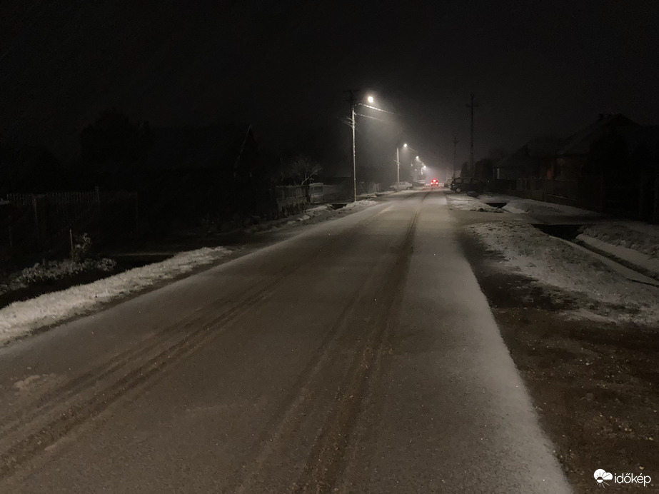 Szamosdara(Párcium,Románia) Újra gyönyörűen havazik itt a térségűnkbe. Kép 2.