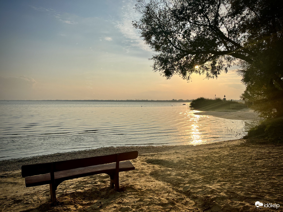 Októberi délután a Balaton-parton