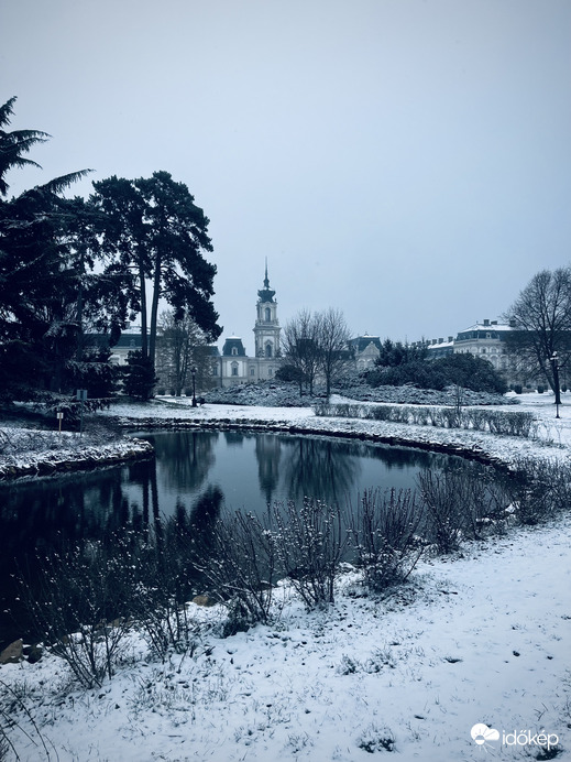 Hóköntösben a keszthelyi Festetics kastély parkja