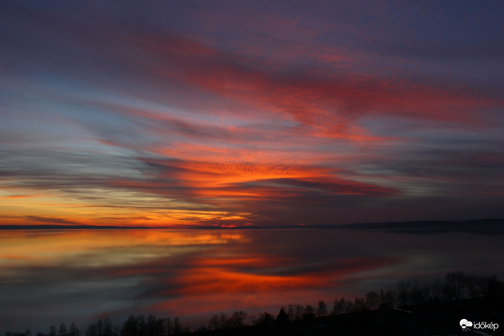 Káprázat a Balatonnál